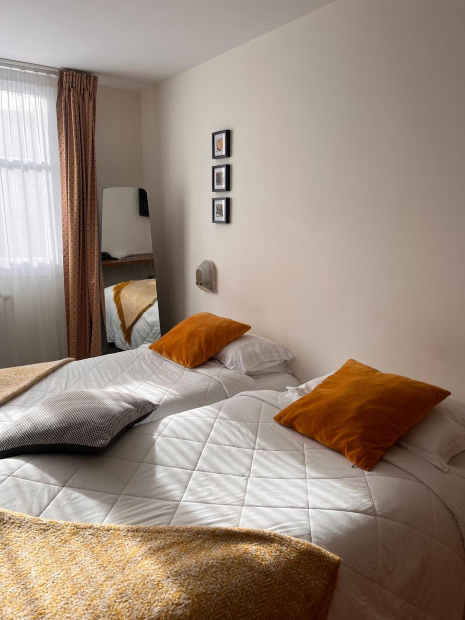 Le Temeraire Hotel Charolles Esterno foto