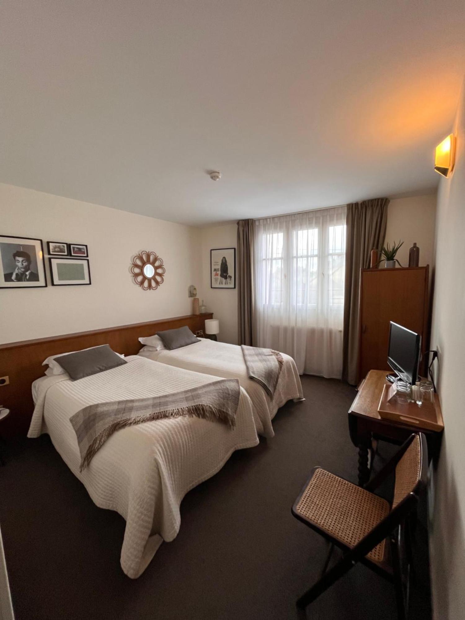Le Temeraire Hotel Charolles Esterno foto